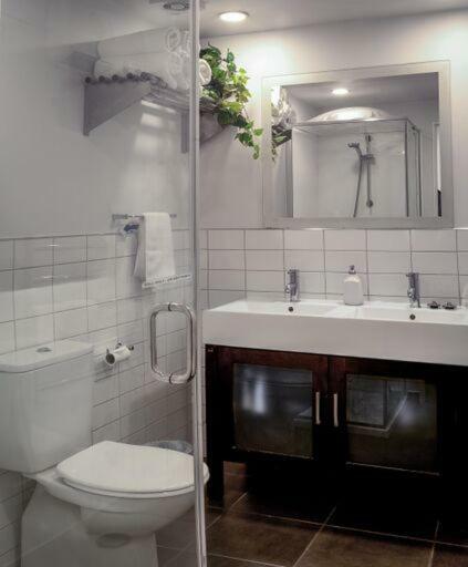 Central, Modern Loft Style Home - 2 Min Walk From Town Queenstown Ngoại thất bức ảnh